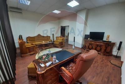 Spa?iu comercial 210mp de inchiriat in zona Ultracentral - 1