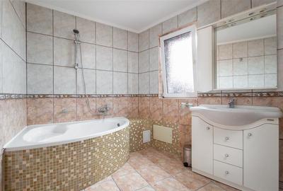 Casă cu 4 camere cu Teren 249 Mp în Iosia - 11