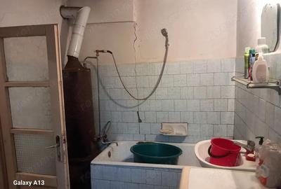 BRASADAS vinde casa 3 cam. zona Unirii teren 550mp. - 13