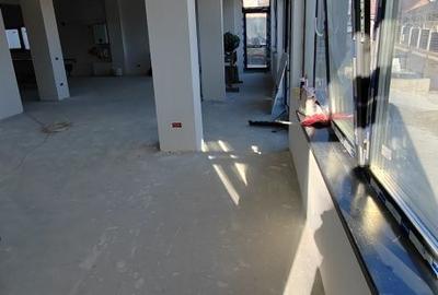 Spațiu comercial, de 122 mp, în Hlincea - 5