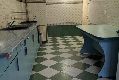 Vand apartament 3 camere in vila zona Centru Vechi Comision 0% - 19