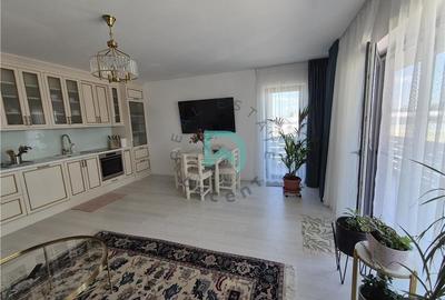Apartament cu 3 camere decomandat în Tractorul - 2