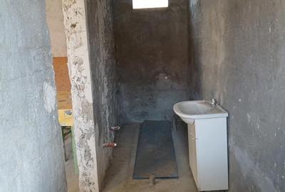 Casă cu Teren 1829 Mp în Central - 7