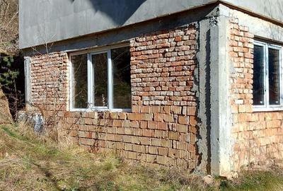 Casă cu Teren 1000 Mp în Tilișca - 5