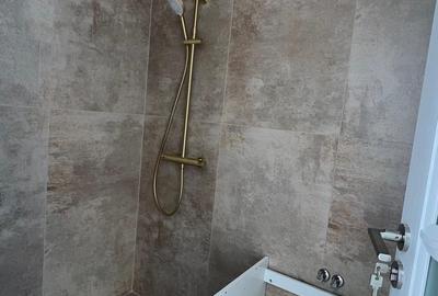 Casă individuală P+E cu living pe două niveluri, curte 360 mp - 12