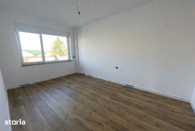 Apartament cu 3 camere decomandat în Siloz - 5