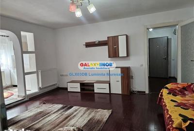 Apartament cu 2 camere semidecomandat în Micro 4 - 12