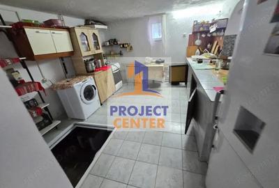 Casă cu 7 camere cu Teren 244 Mp în Sălătrucu - 11