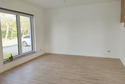 Duplex cu 3 camere cu Canalizare în Dumbrăvița - 3