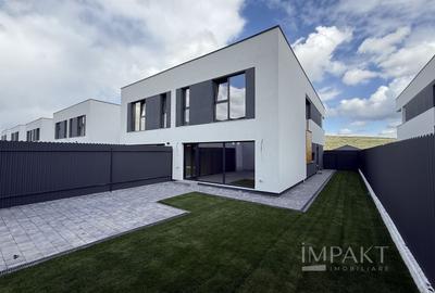 Duplex cu 4 camere cu Canalizare în Chinteni - 1