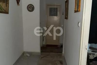 Apartament cu 2 camere decomandat în Negru Vodă - 7