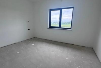 Casă cu 5 camere cu Teren 800 Mp în Horodnic - 10