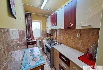 Vanzare apartament doua camere in Cugir, etaj 1 - 6