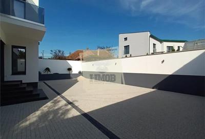 Casă individuală cu 16 camere cu Canalizare în Calea Poplăcii - 2