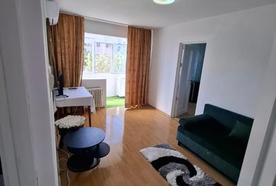 Apartament cu 3 camere semidecomandat, mobilat în Tomis Nord - 2