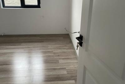 Casă cu 4 camere în Central - 1