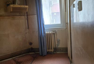 Apartament 2 camere Matei Basarab Bucovina etaj 2 decomandat vedere spre parc - 2