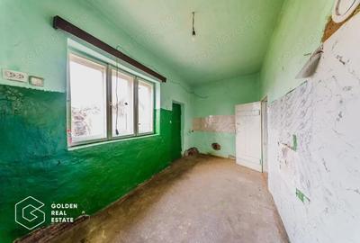 Casă cu 4 camere cu Teren 959 Mp în Iratoșu - 2