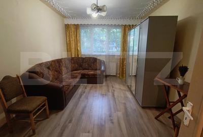 Apartament de vanzare, cu 2 camere, semi decomandat, 40 mp, zona Simion Barnutiu