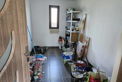 Casă cu 2 camere cu Teren 3442 Mp în Rusănești - 3