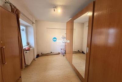 Apartament 2 camere de vanzare  Gara - 3