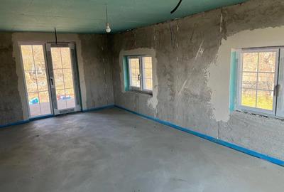 Casă cu Teren 7800 Mp în Ibănești - 1