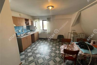 Casă individuală cu 7 camere cu Canalizare în Sub Arini - 8