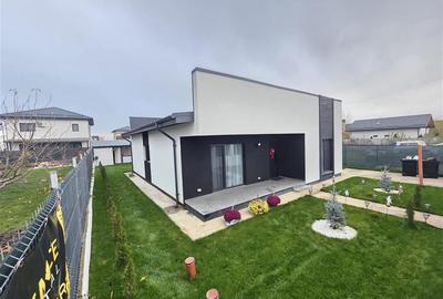 Casa de vanzare / 4 camere / 2 bai / teren 440mp - 1