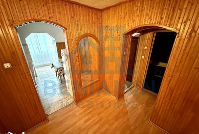 Apartament cu 2 camere decomandat în Florilor - 4