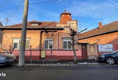 Casă cu 4 camere cu Canalizare în Ultracentral - 1