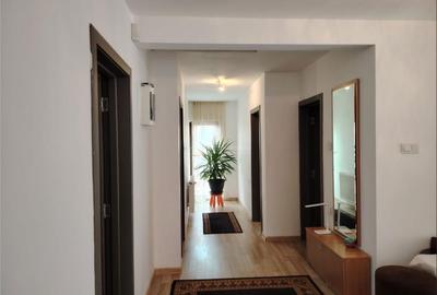 Casă cu 4 camere în Păulești - 2