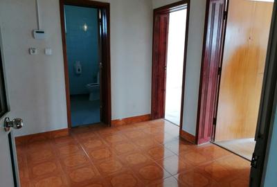 Spatiu hala si birouri zona Stupini - 6