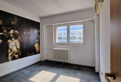 Apartament cu 2 camere semidecomandat în P-ța Victoriei - 3