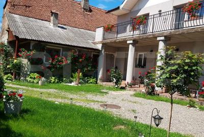 Casă cu 3 camere cu Teren 800 Mp în Unirea