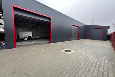 Spațiu comercial, de 280 mp, în Central - 4