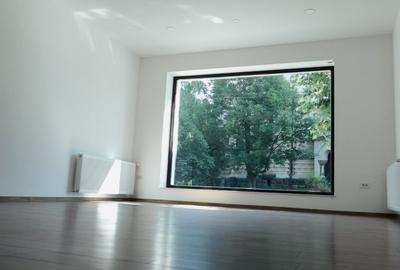 Spatiu comercial, 204 mp, renovat recent, zona Central Spatiu comercial, 204 mp, renovat recent, zona Central - 3