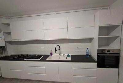 Apartament cu 4 camere decomandat în Central - 2