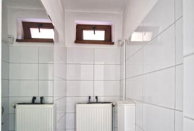 Casă cu 7 camere cu Canalizare în Centrul Istoric - 12