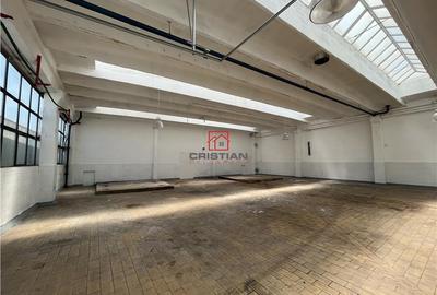 Spațiu comercial, de 500 mp, în Central - 4