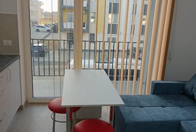 Apartament cu 2 camere decomandat în Giroc