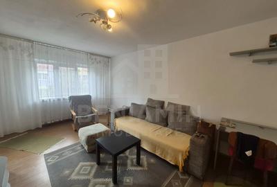 Apartament cu 3 camere decomandat, mobilat în Lăpuș