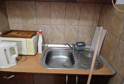 Garsonieră decomandată în Central - 1
