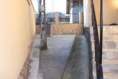 Casă cu 4 camere în Pietrari - 5