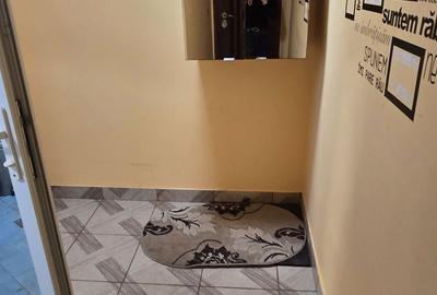 Apartament cu 3 camere decomandat în Bariera Vâlcii - 2