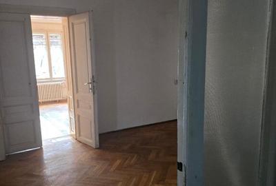 Casă cu 6 camere cu Teren 242 Mp în Ultracentral - 14