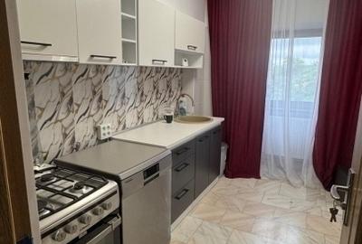 Apartament cu 3 camere decomandat în Centru Civic - 3