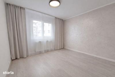 Apartament cu 3 camere decomandat în Sud