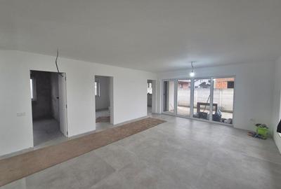 Casă cu 3 camere în Central - 2