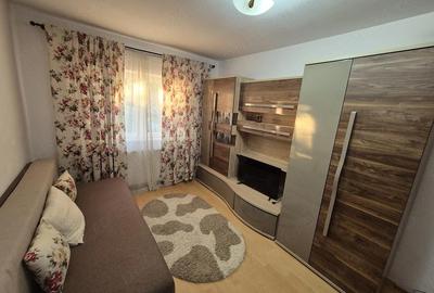 Apartament cu 2 camere decomandat în Independenței - 2