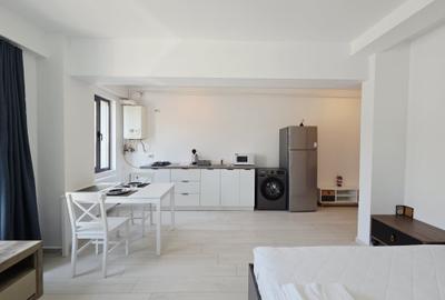 Garsonieră decomandată, mobilată în Central - 3